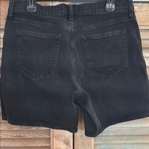 GAP Black Denim Shorts - Picture 3 of 3